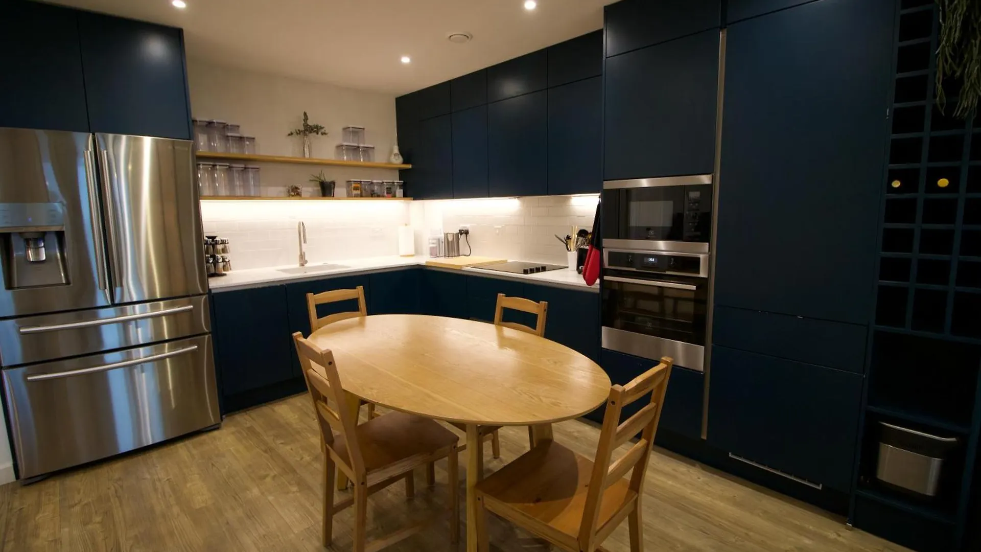 Luxury Surrey Quays Apartment London United Kingdom