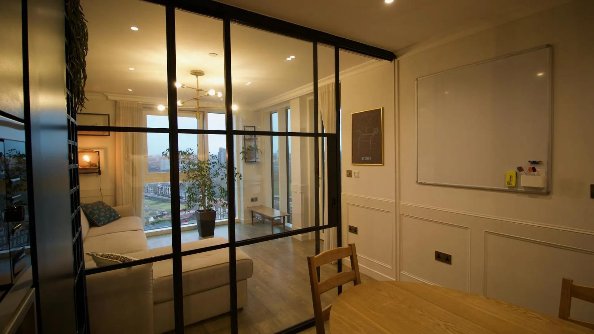 Luxury Surrey Quays Apartment London 0*,  United Kingdom